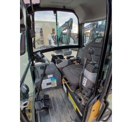 MINIESCAVATORE CAT 302.7