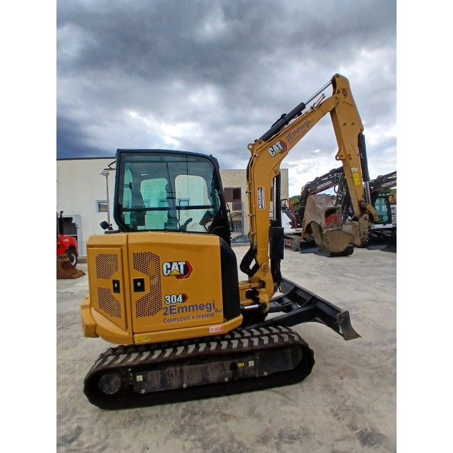 MINIESCAVATORE CAT 304