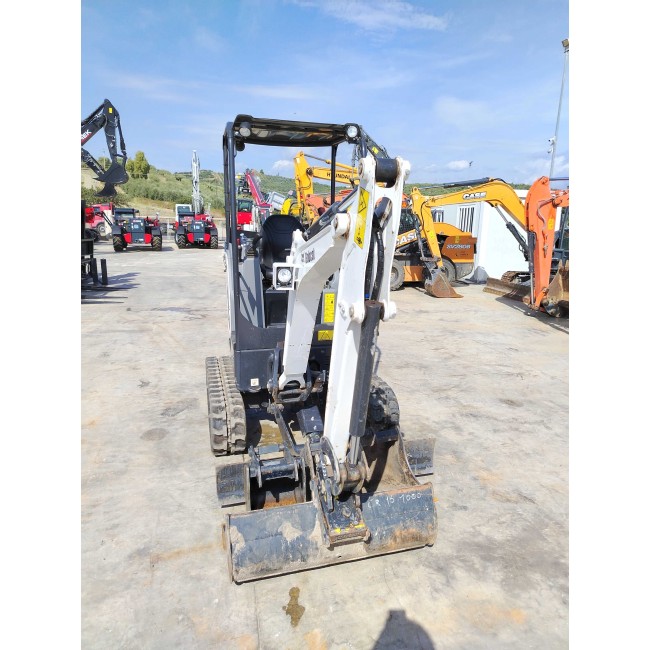 MINIESCAVATORE BOBCAT E17Z