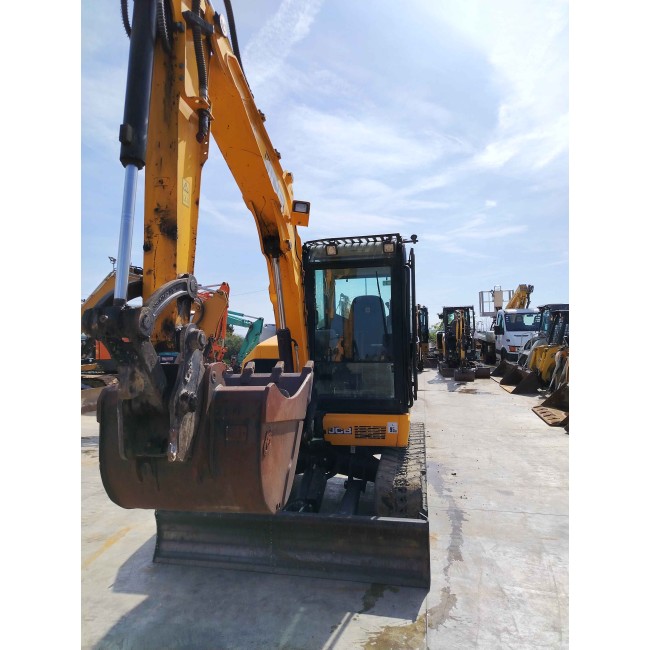 ESCAVATORE JCB 48Z