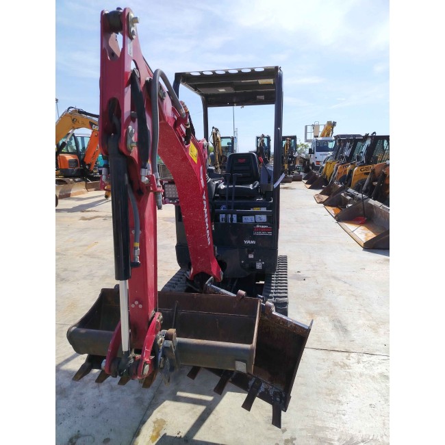 MINIESCAVATORE YANMAR SV15