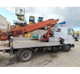 NISSAN CABSTAR CON GRU BENELLI